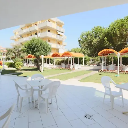 Marina - Azzurro Club Rávena