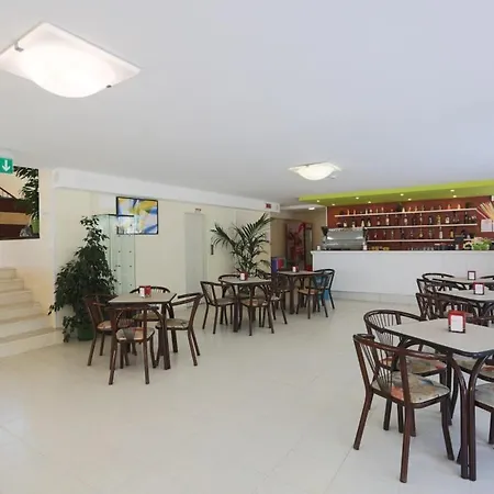 Marina - Azzurro Club Rávena