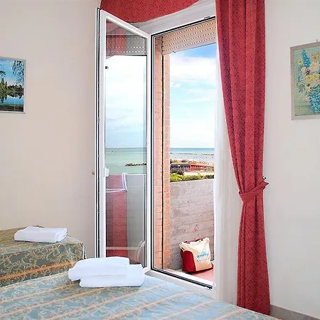 Marina - Azzurro Club Hotel 3*