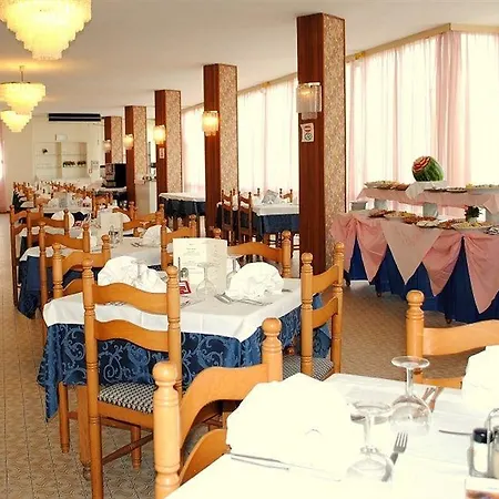 Marina - Azzurro Club Hotel Ravenne