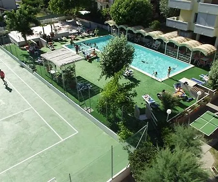 Marina - Azzurro Club Hotel