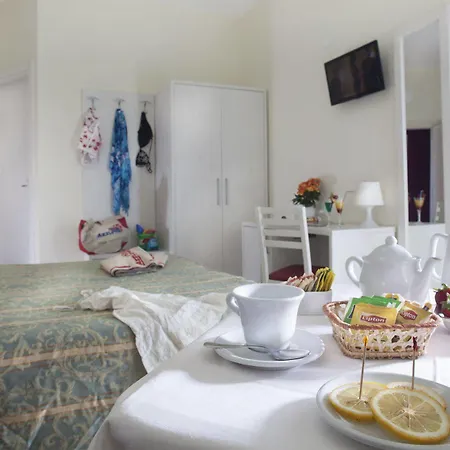 Marina - Azzurro Club Hotel